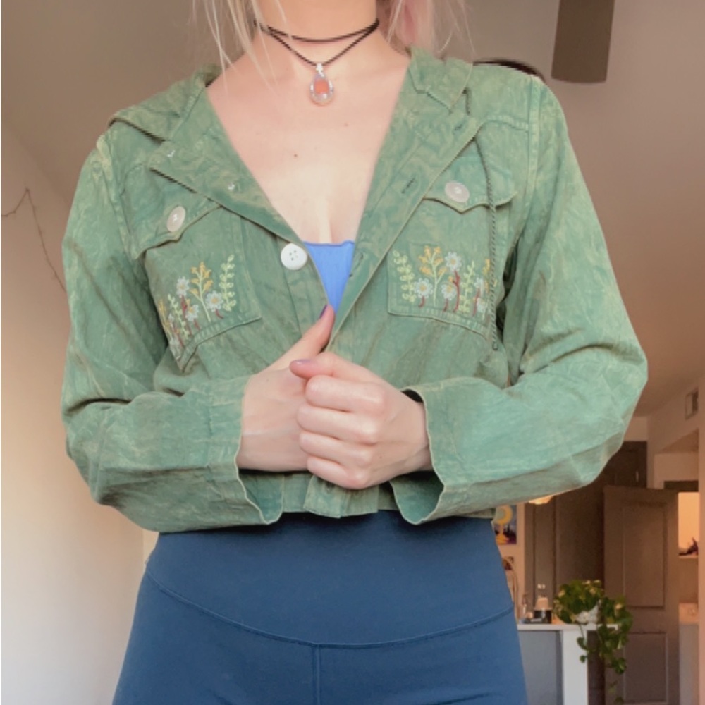 Earthbound Trading Co Floral Green Cropped Denim Jacket
